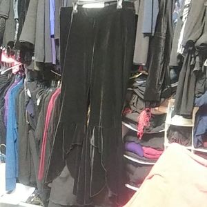 INC black stretchy velvet ruffle pant size 14W/ 1X